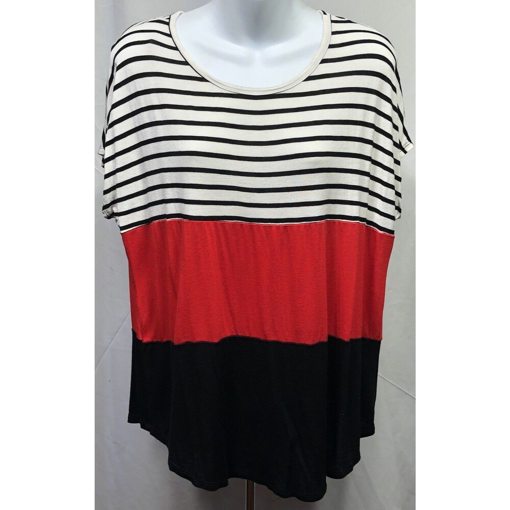 M Fasis Tee 1X Red/Blk Colorblock Top Round Hem Scoop Neck Short Sleeve Chic